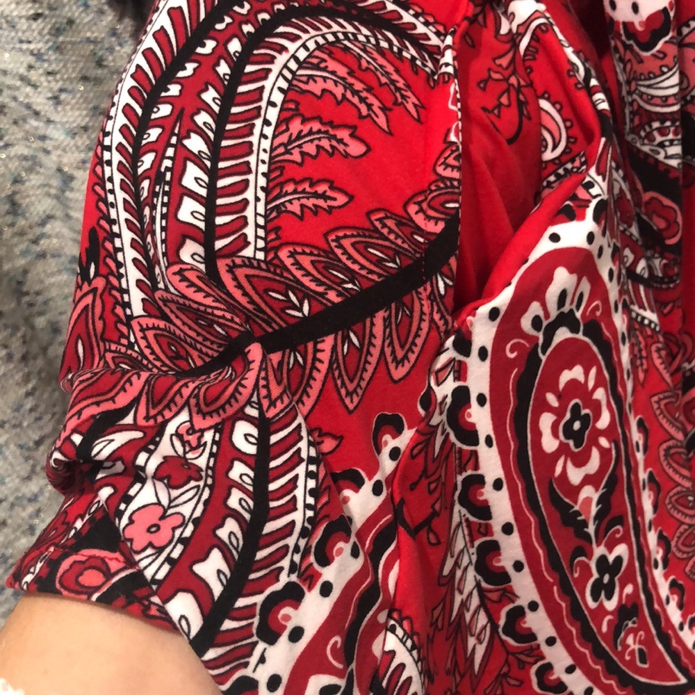 Lildy red paisley handkerchief hem tunic with subtle bell sleeves & side pockets - Picture 12 of 14